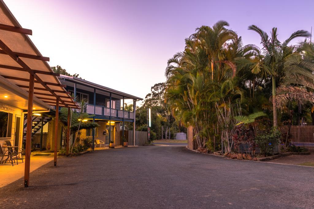 Tin Can Bay Motel Eksteriør billede