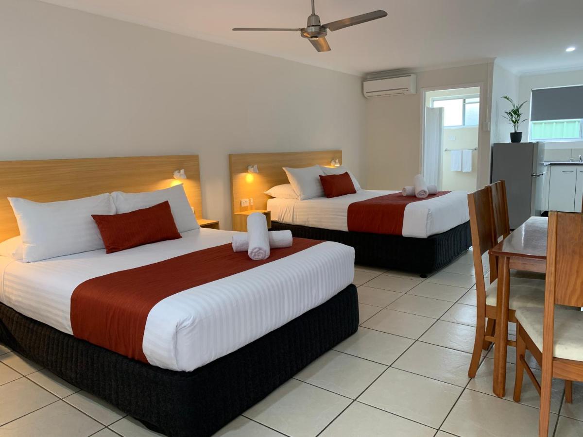 Tin Can Bay Motel Eksteriør billede